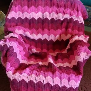 handmade Bedding - Burgundy ombre chevron blanket handmade Bedding - Burgundy ombre chevron blanket